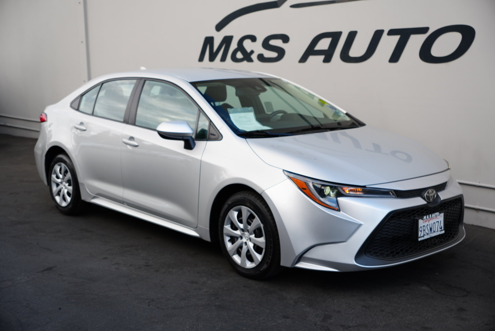 2022 Toyota Corolla LE photo 3