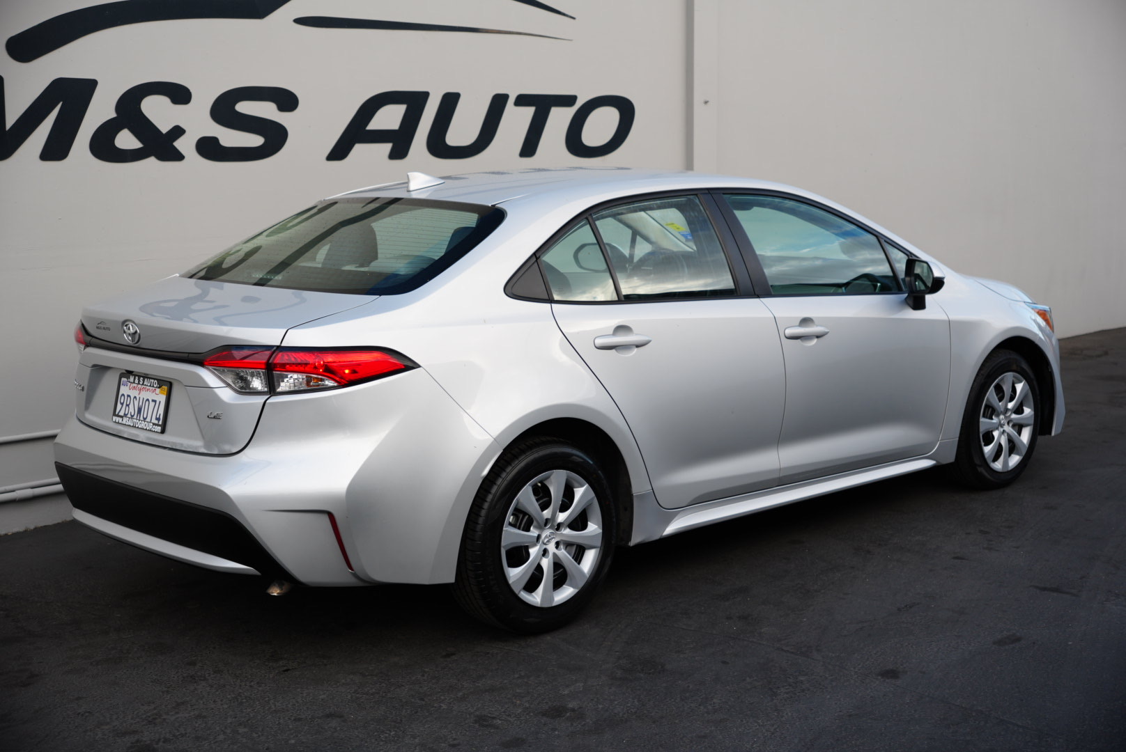 2022 Toyota Corolla LE photo 4