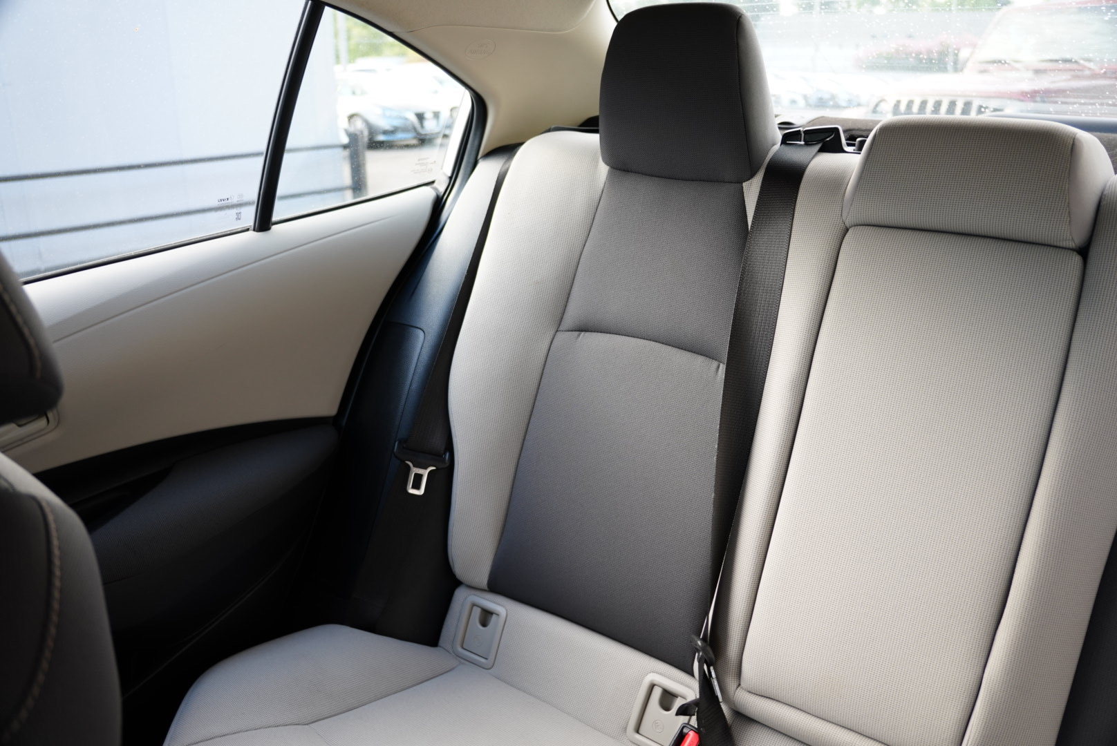 2022 Toyota Corolla LE photo 15