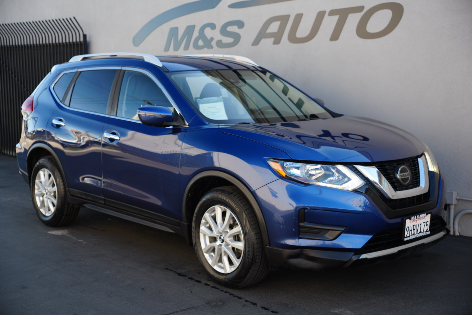 2020 Nissan Rogue S photo 3