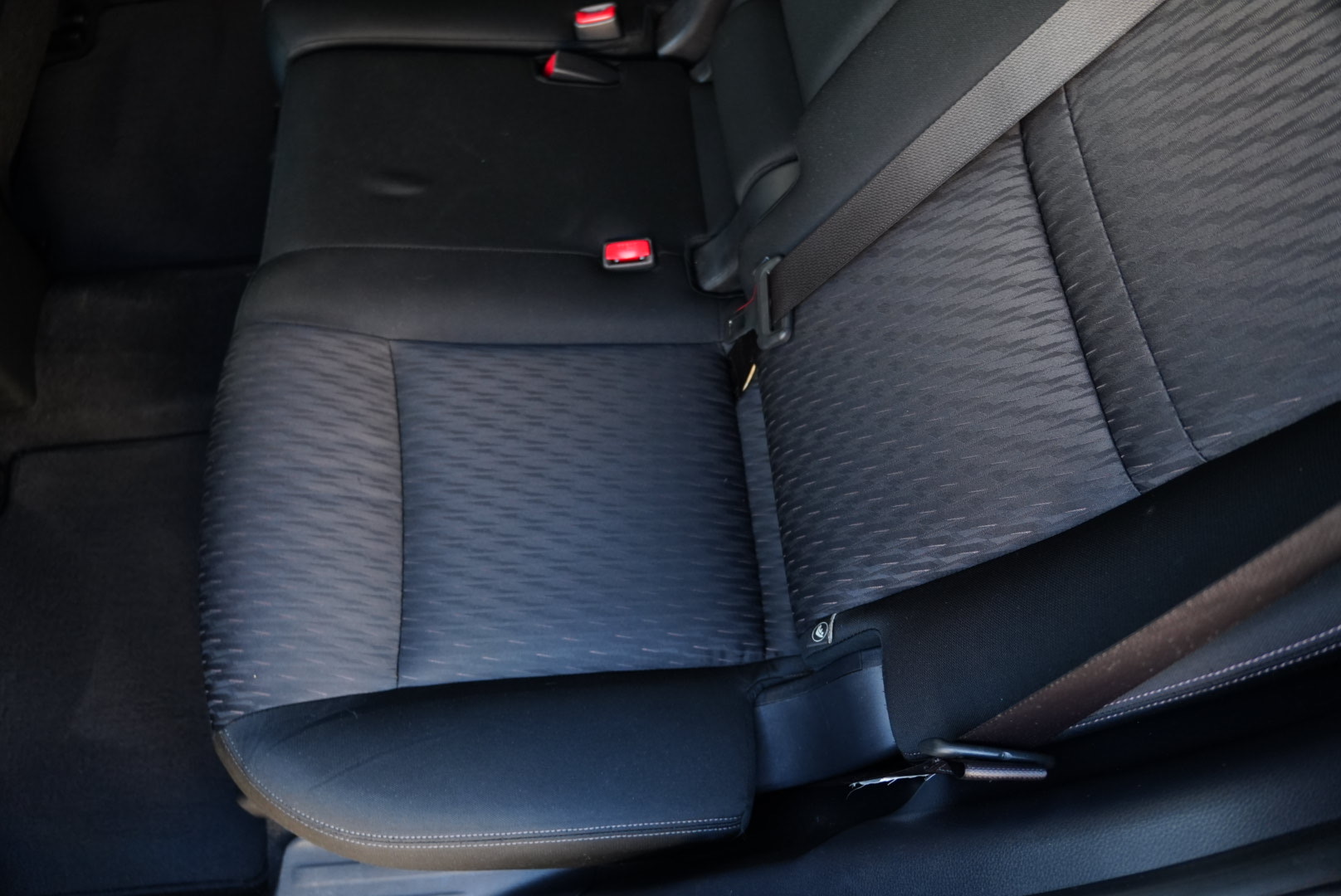 2020 Nissan Rogue S photo 14