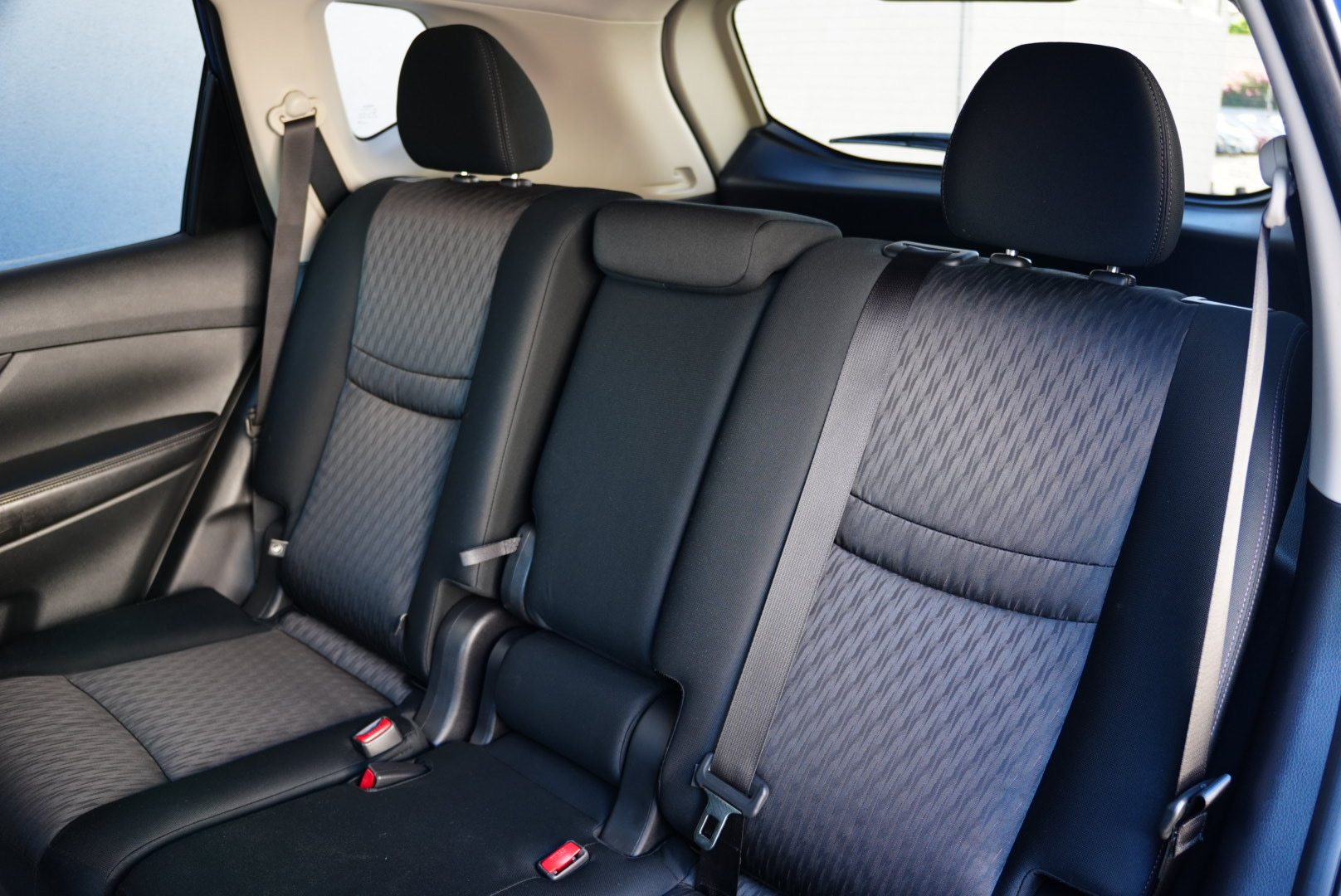 2020 Nissan Rogue S photo 15