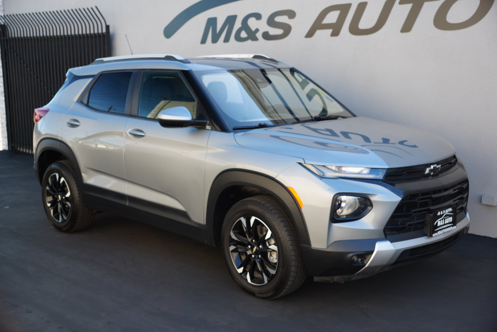 2023 Chevrolet Trailblazer LT photo 4