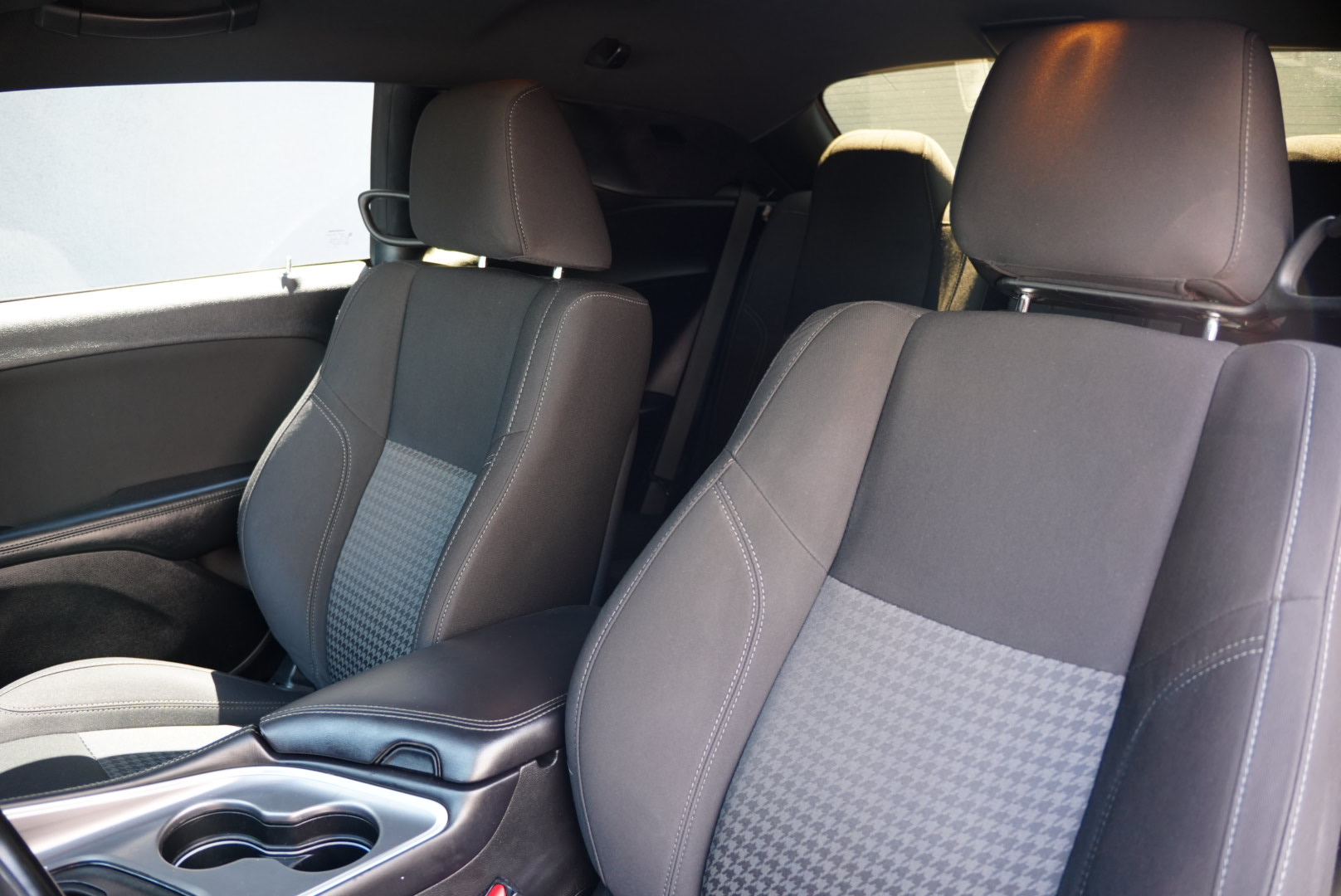 2020 Dodge Challenger SXT photo 11