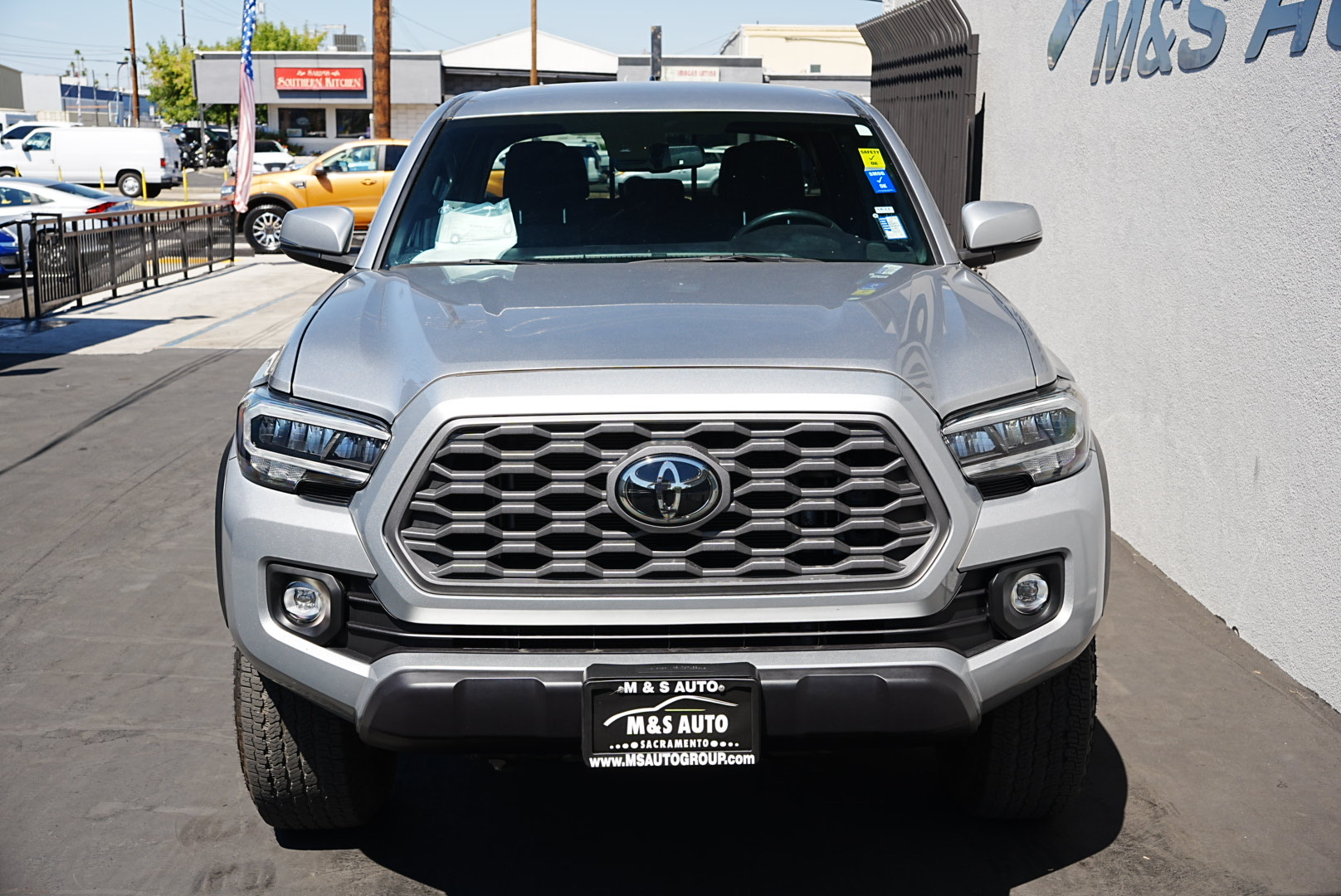 2022 Toyota Tacoma TRD Double Cab V6 photo 3