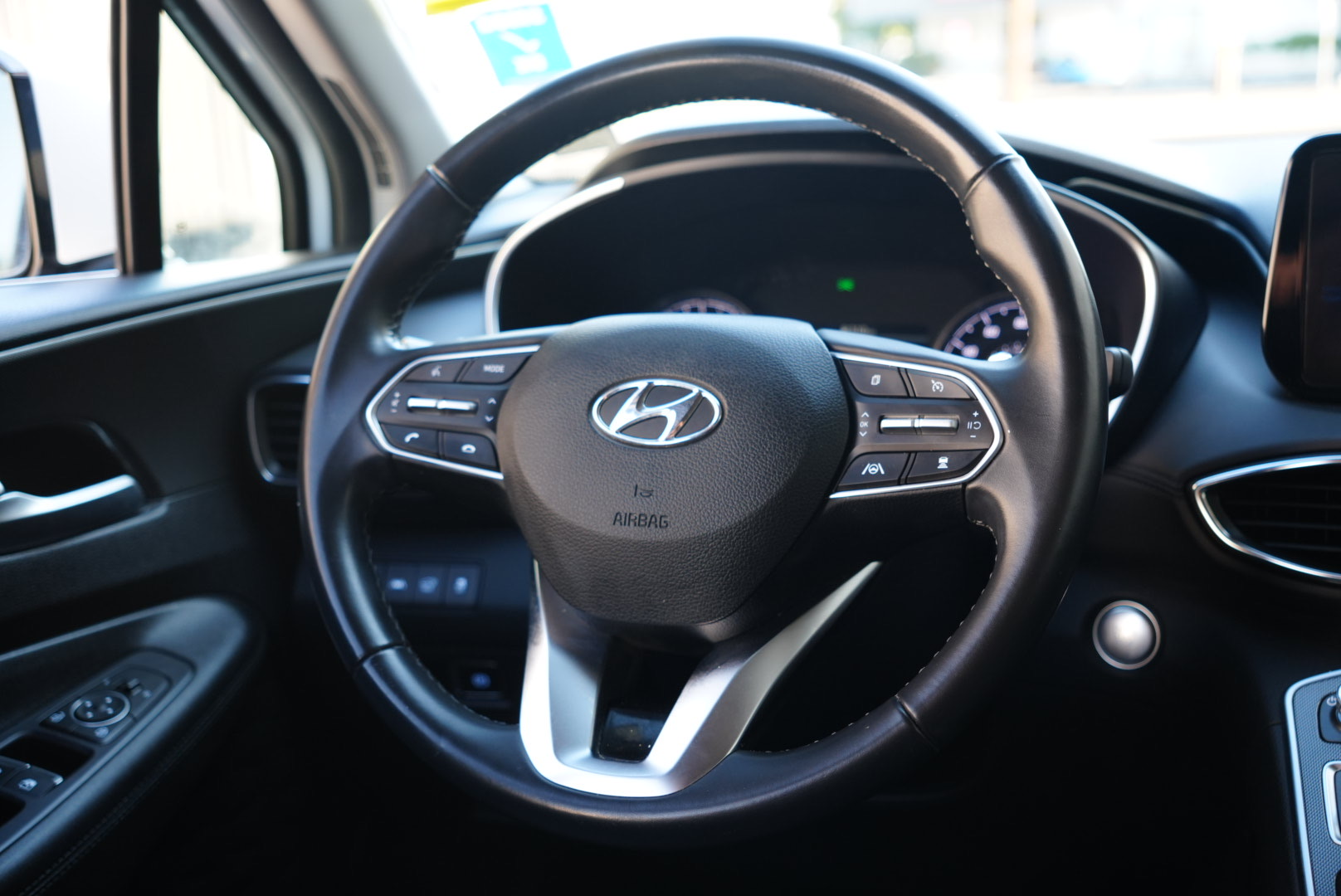 2023 Hyundai Santa Fe SEL photo 2