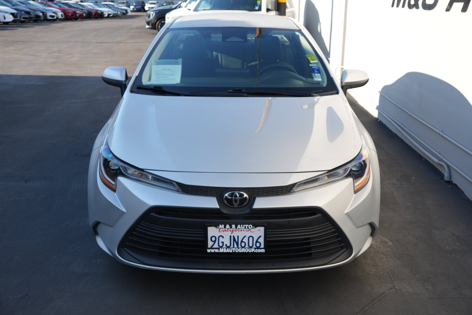 2023 Toyota Corolla LE photo 2
