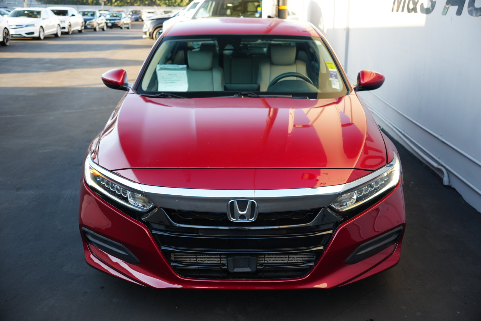 2019 Honda Accord LX 1.5T photo 2