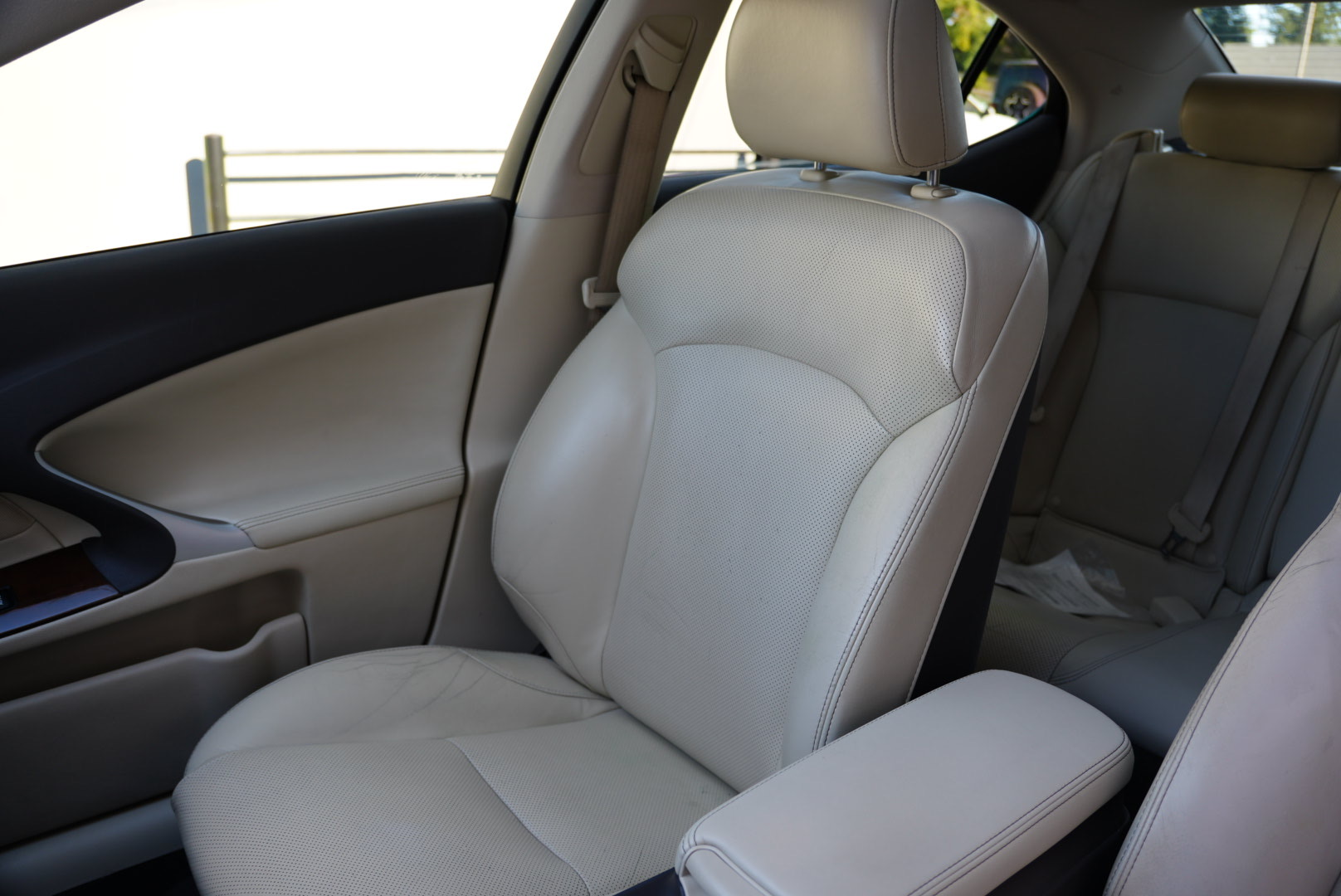 2011 Lexus IS 250 photo 10