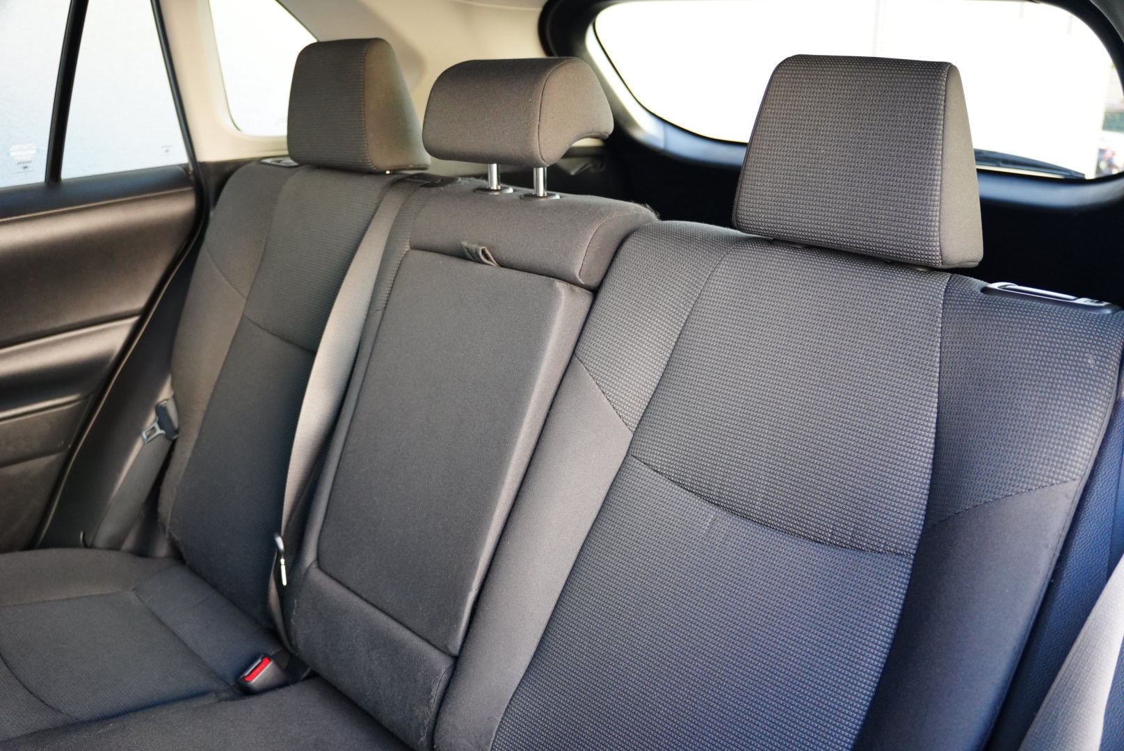 2023 Toyota RAV4 LE photo 10