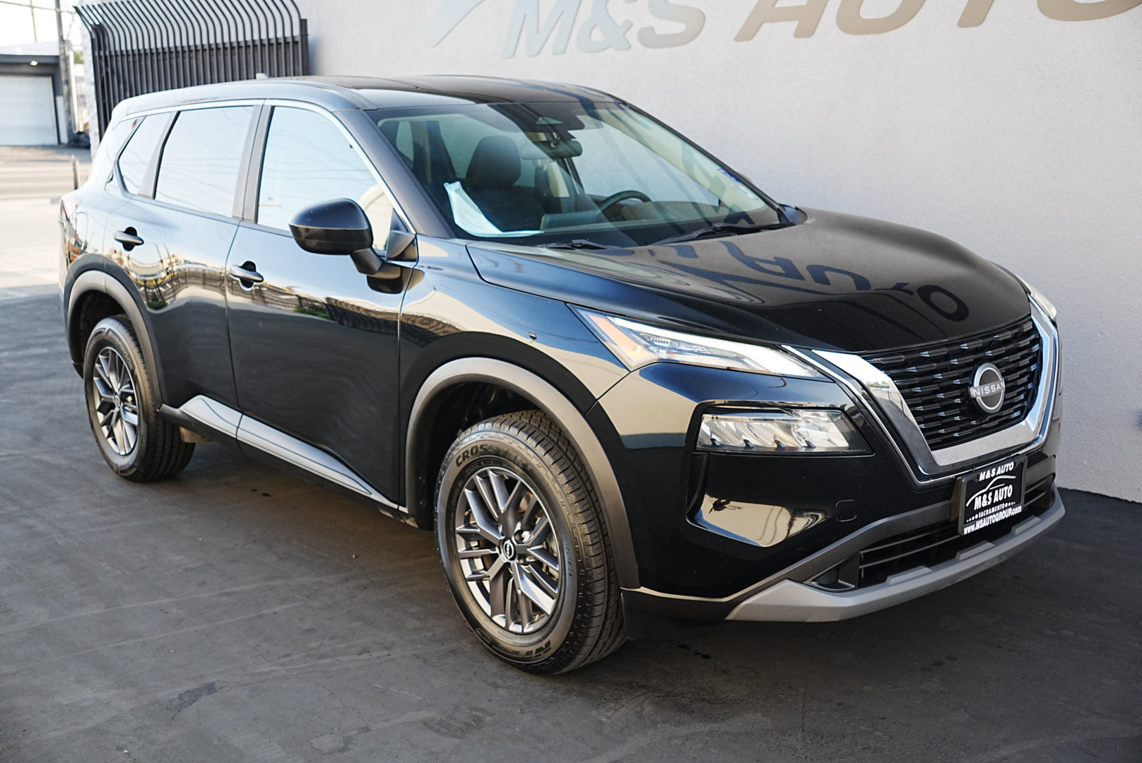2023 Nissan Rogue S photo 3