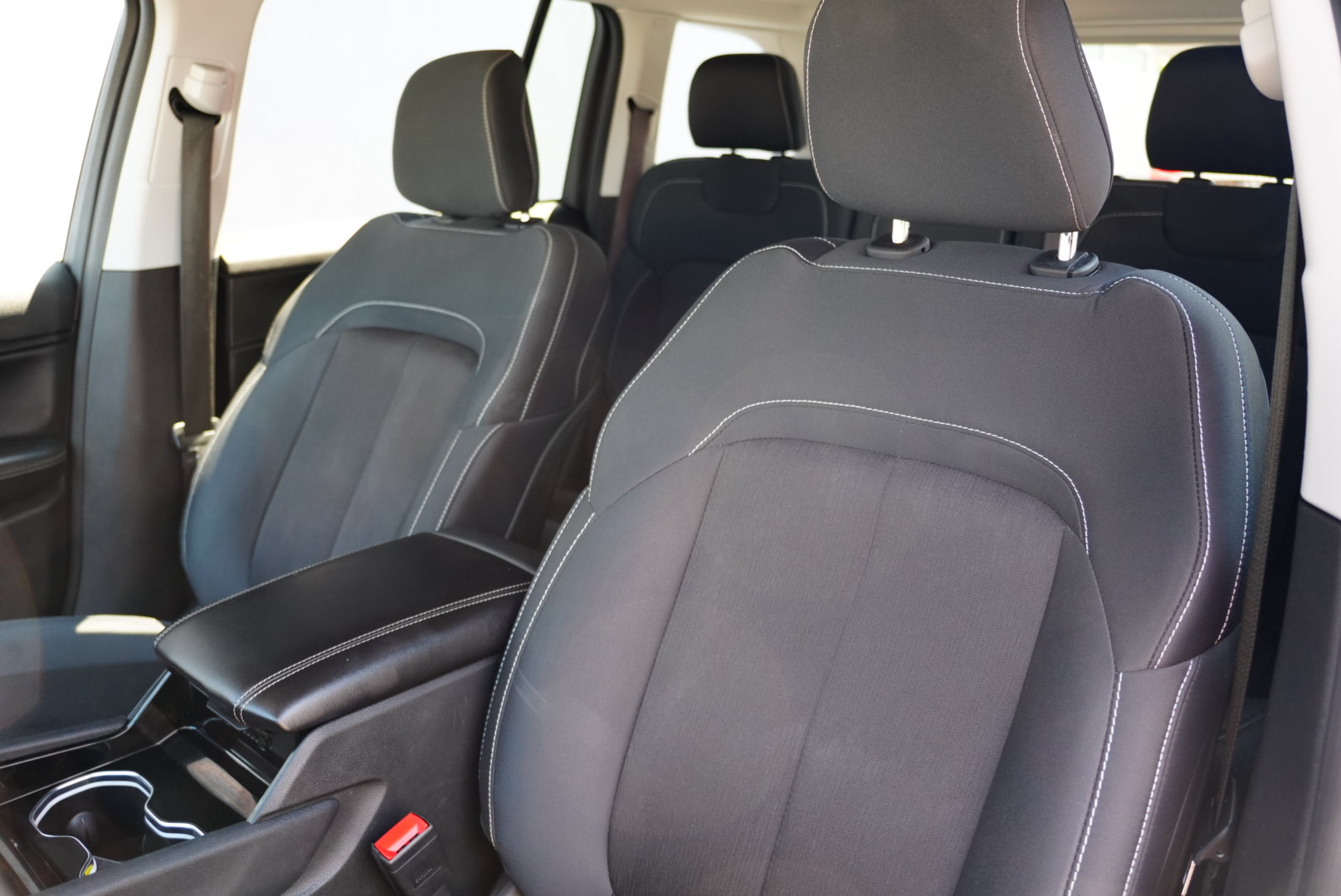 2023 Jeep Grand Cherokee Laredo Altitude photo 11