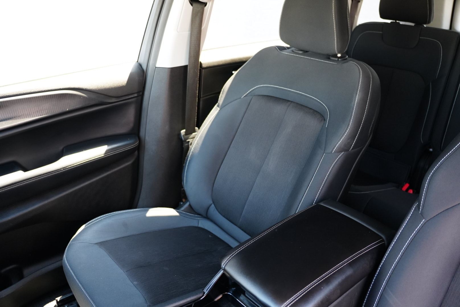 2023 Jeep Grand Cherokee Laredo Altitude photo 13