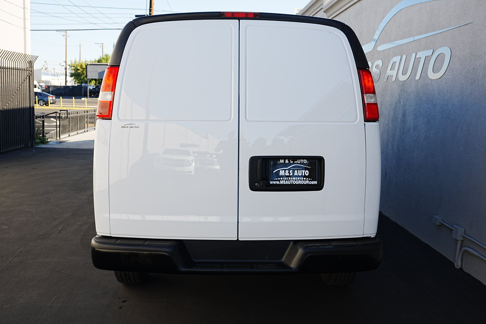 2022 Chevrolet Express Cargo Van 3500 photo 4