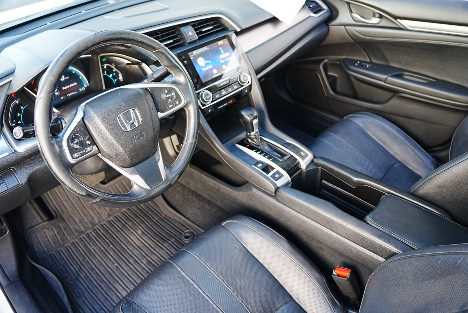 2016 Honda Civic Touring photo 7