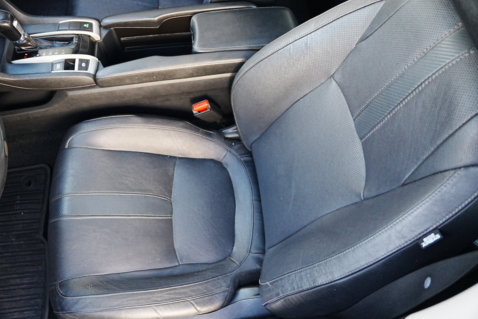2016 Honda Civic Touring photo 8