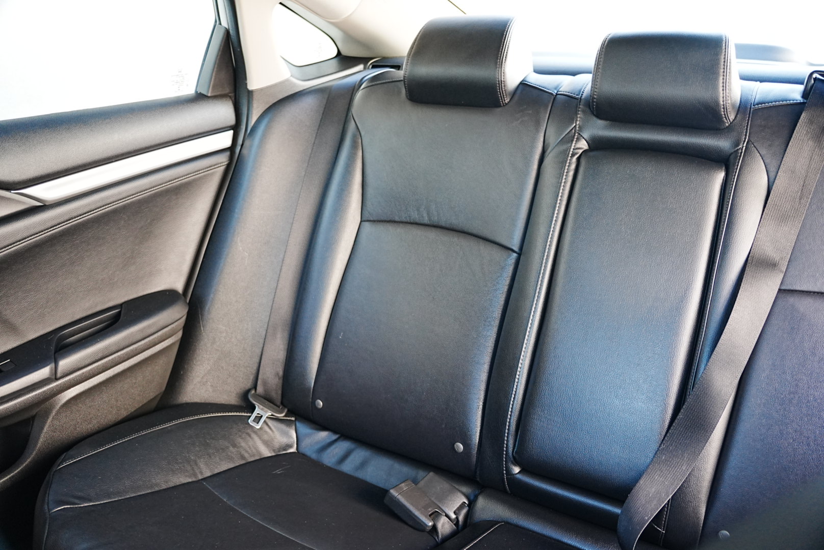 2016 Honda Civic Touring photo 13