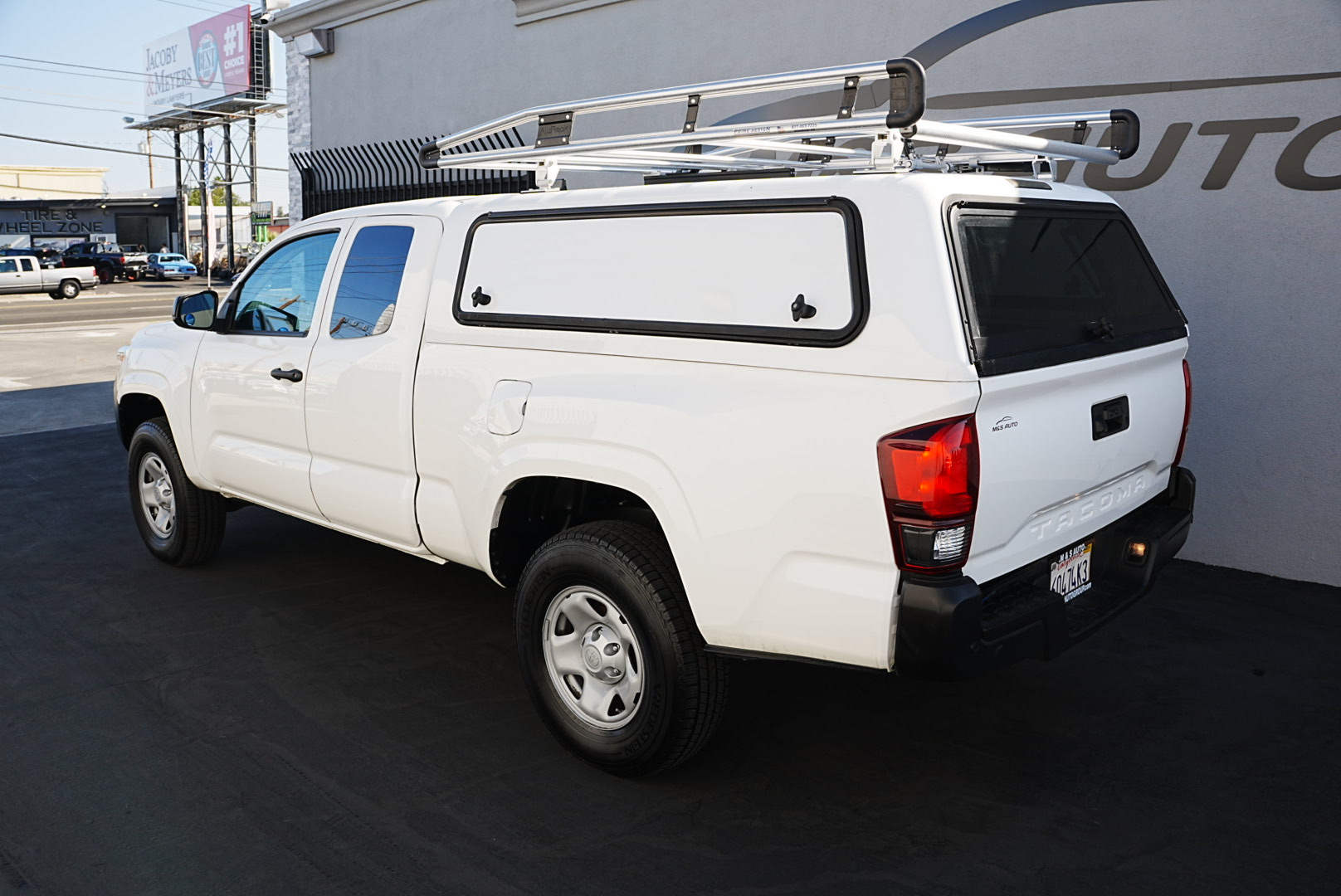 2021 Toyota Tacoma SR photo 6