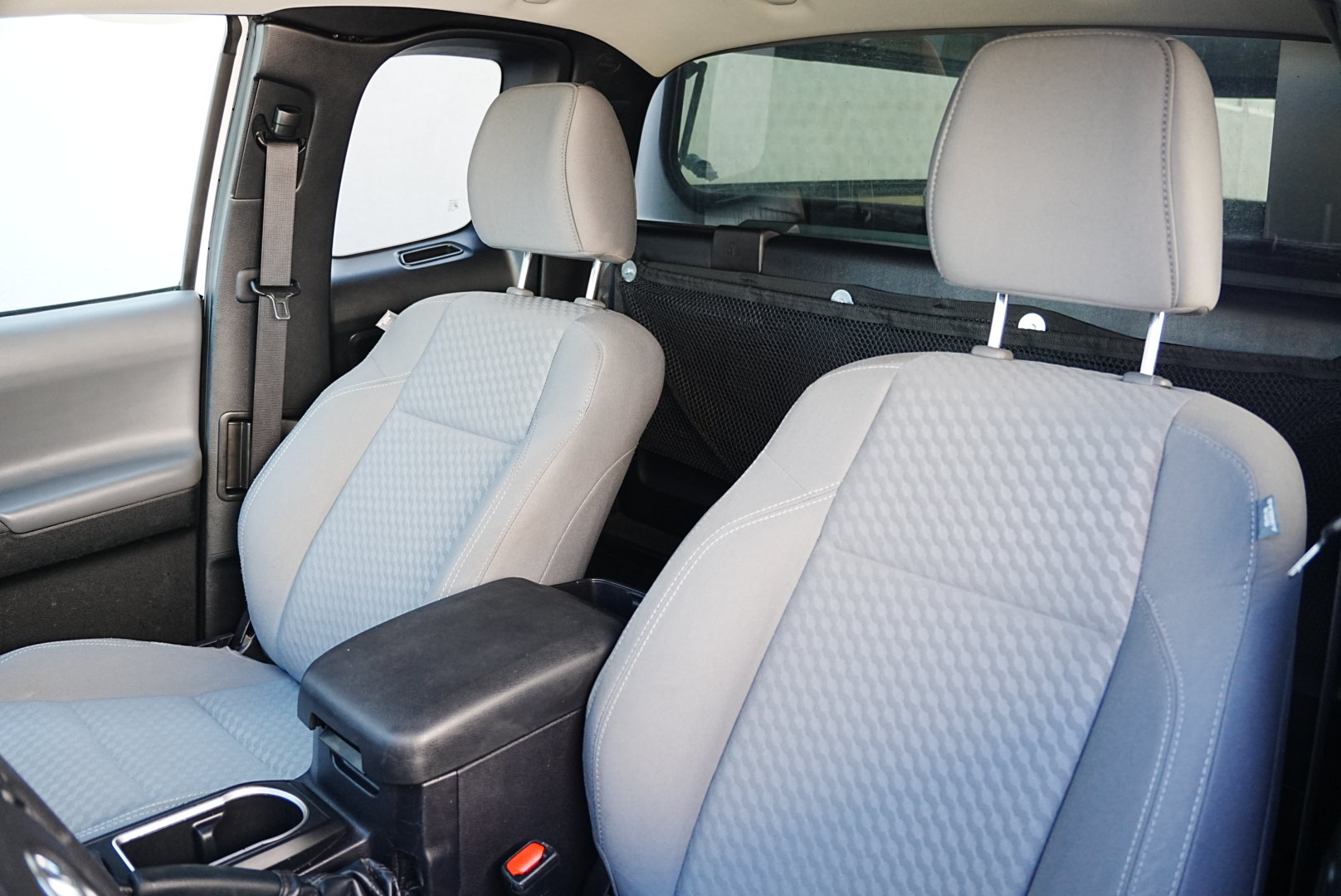 2021 Toyota Tacoma SR photo 9