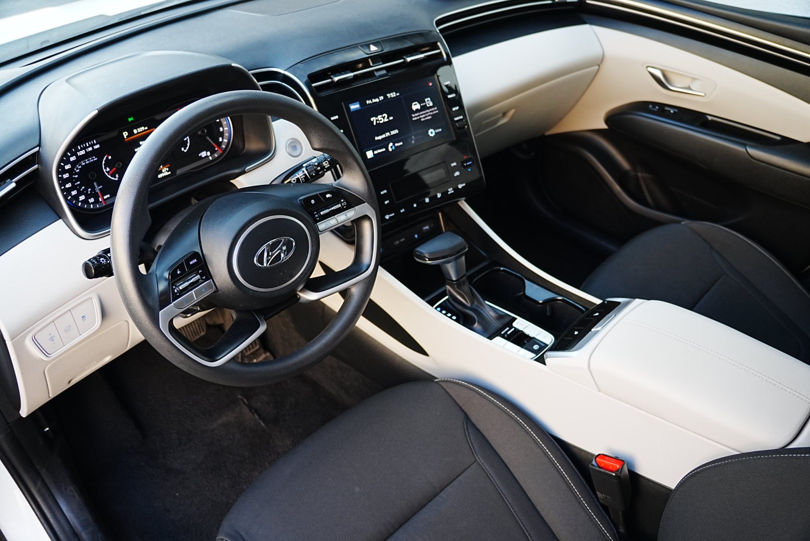 2024 Hyundai Tucson SEL photo 8