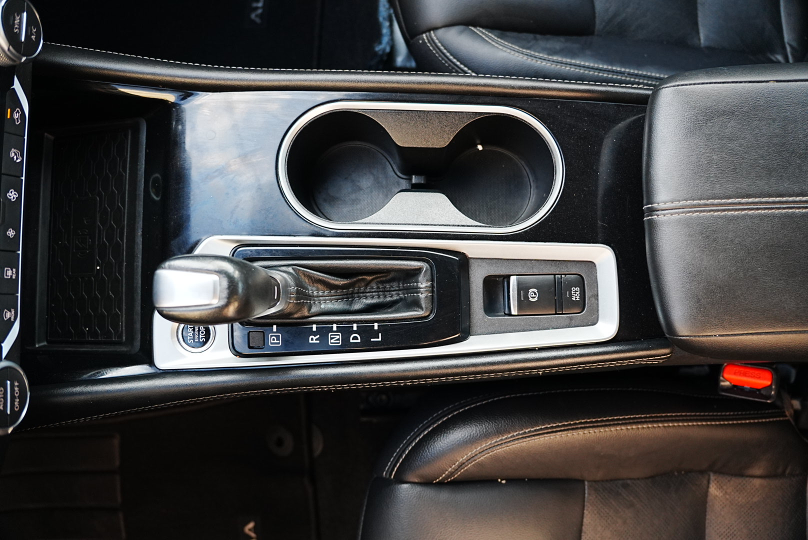 2023 Nissan Altima 2.5 SL photo 10