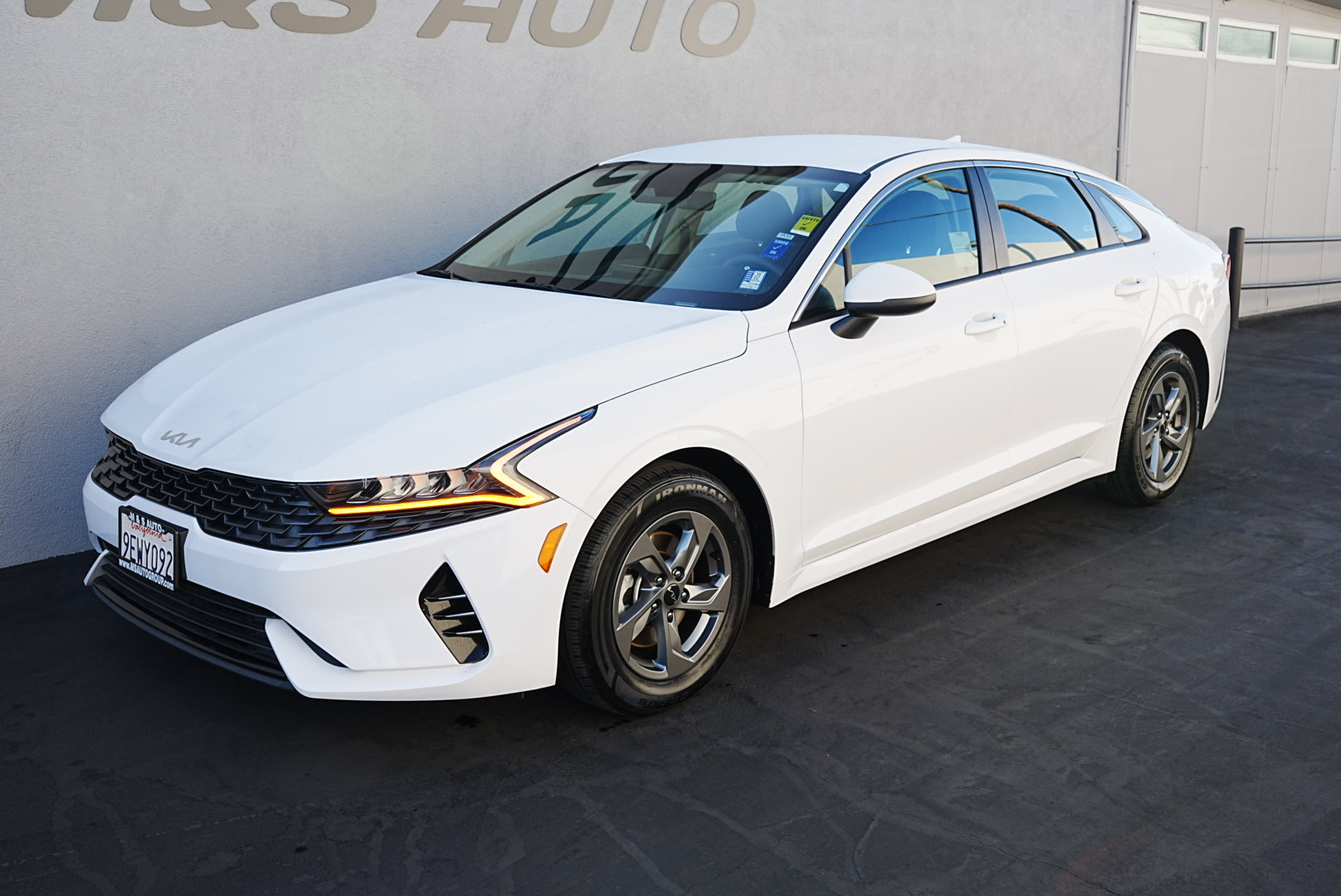 2023 Kia K5 LXS photo 4