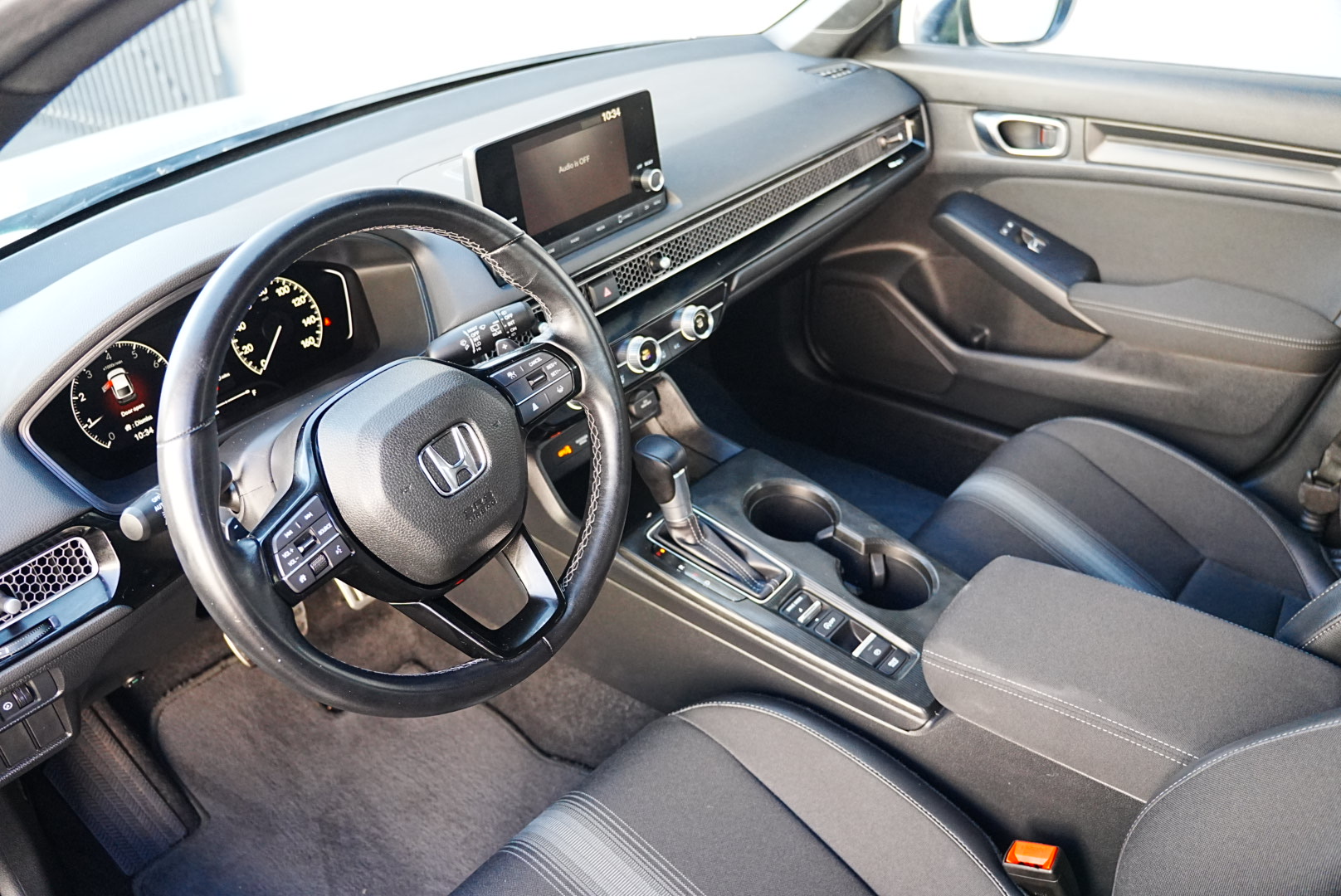 2024 Honda Civic Hatchback Sport photo 7