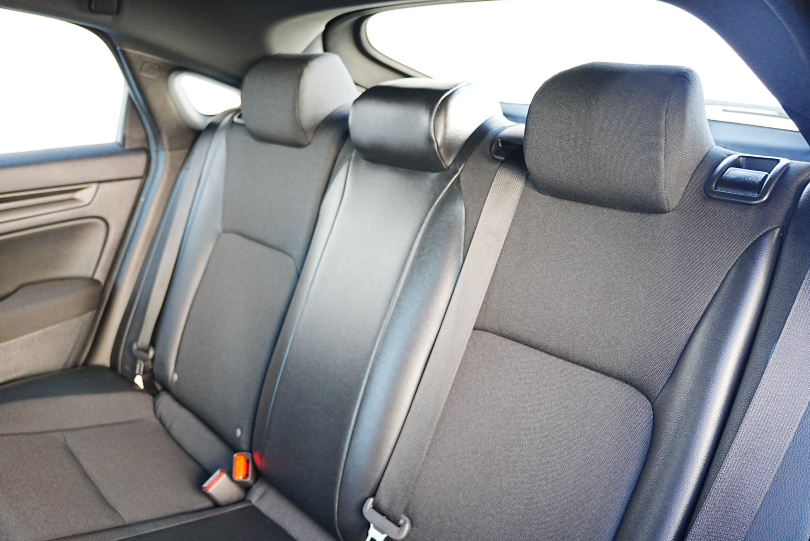 2024 Honda Civic Hatchback Sport photo 13