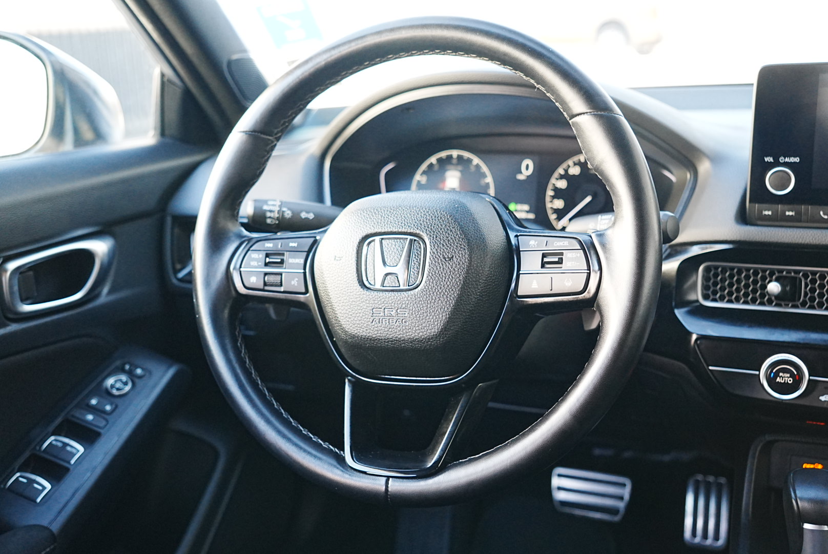 2024 Honda Civic Hatchback Sport photo 16