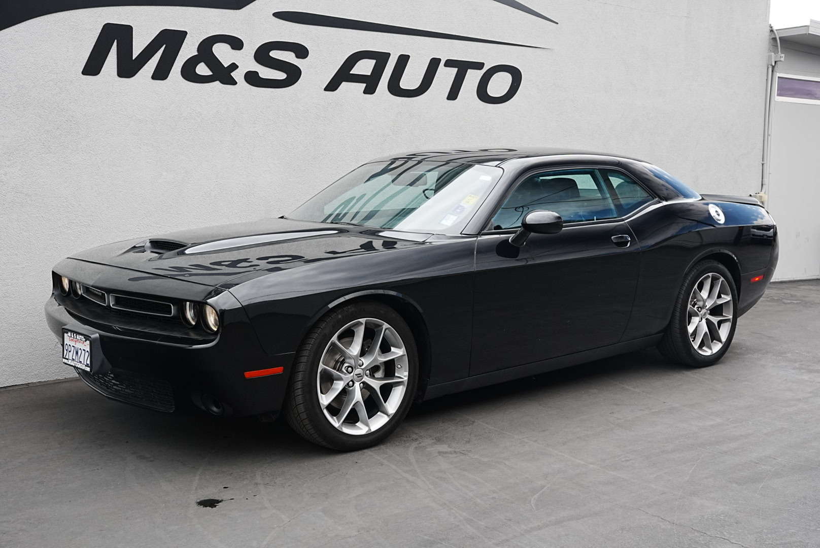 2023 Dodge Challenger GT photo 6