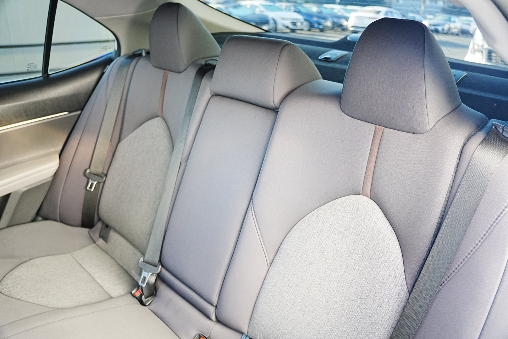 2020 Toyota Camry LE photo 14