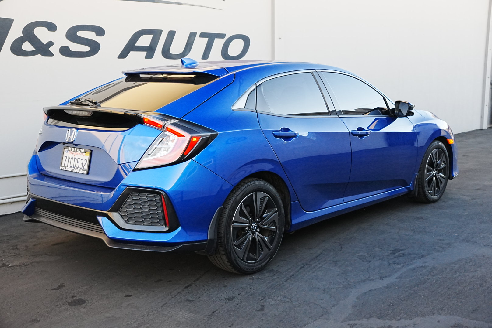 2017 Honda Civic Hatchback EX photo 3
