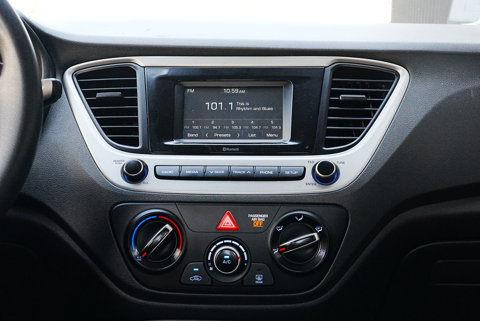 2020 Hyundai Accent SE photo 11