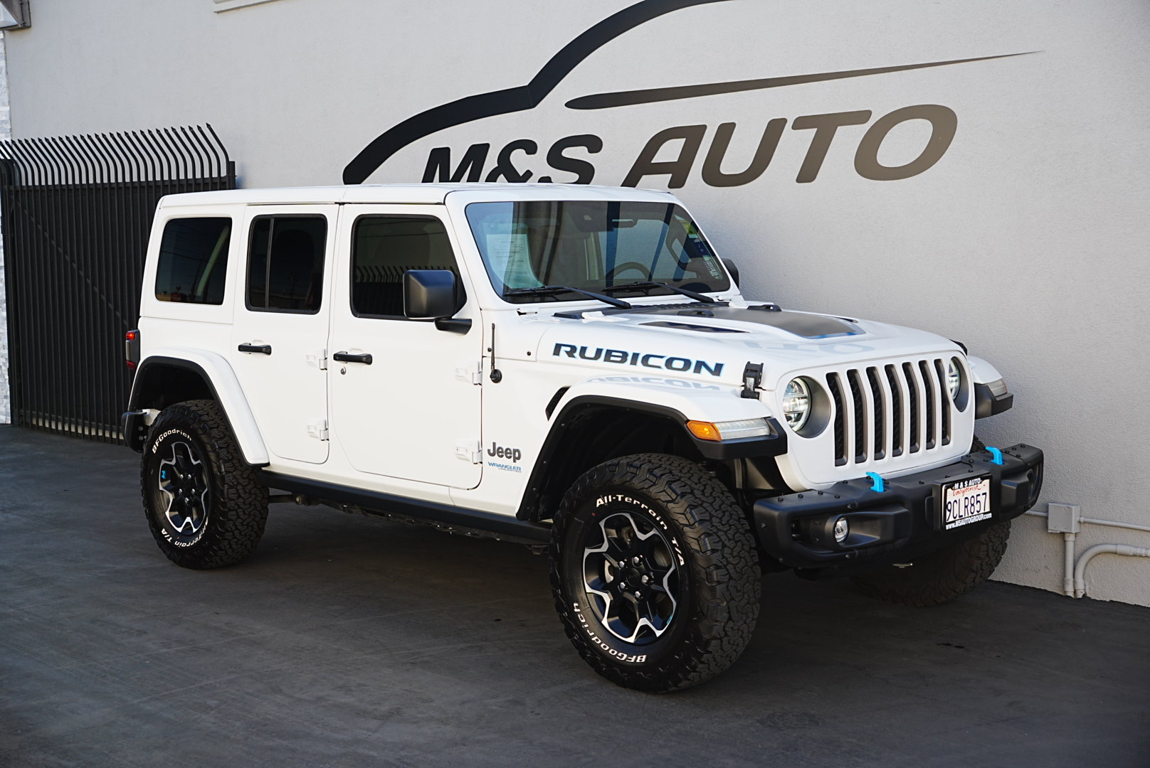 2022 Jeep Wrangler 4xe Unlimited Rubicon photo 3