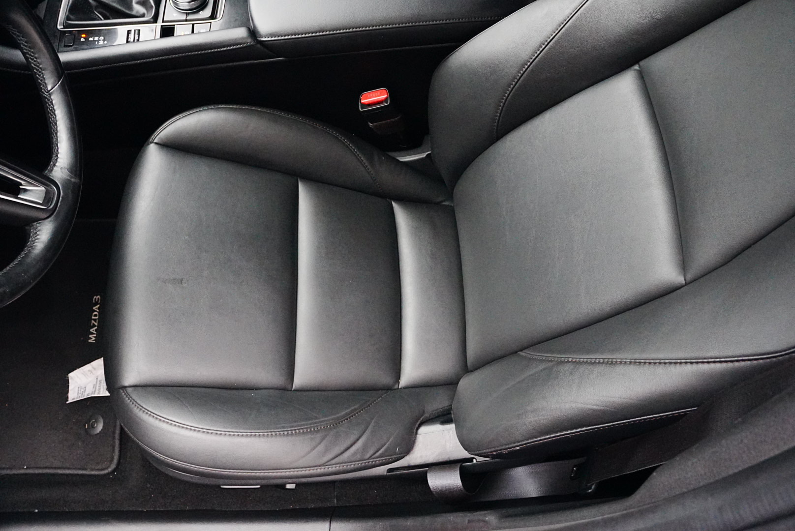 2022 Mazda Mazda3 Sedan photo 9