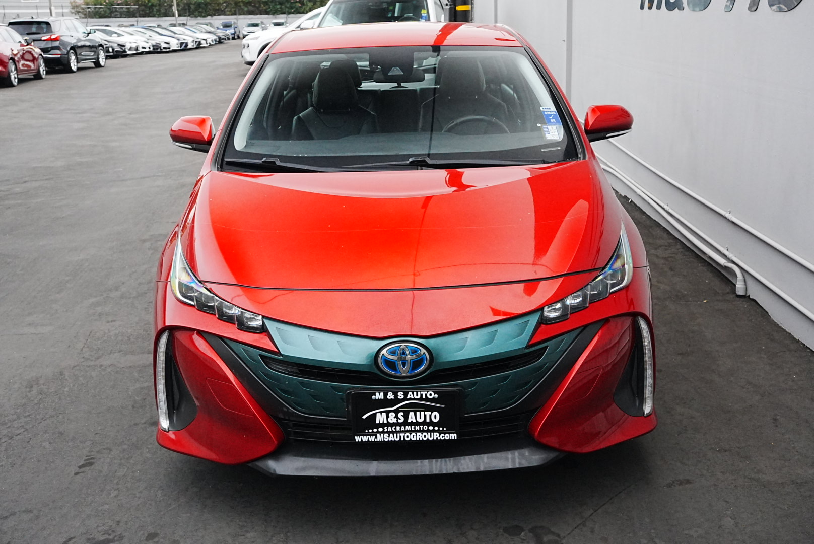 2018 Toyota Prius Prime Plus Premium Advanced photo 2