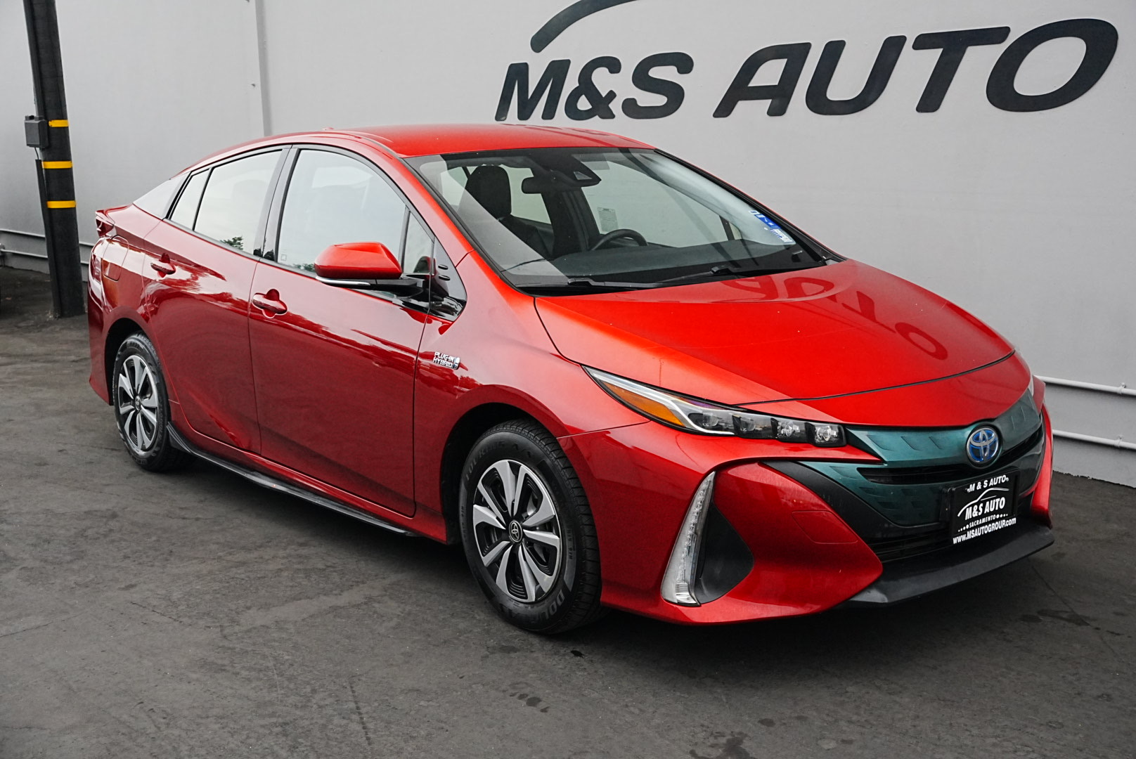 2018 Toyota Prius Prime Plus Premium Advanced photo 3