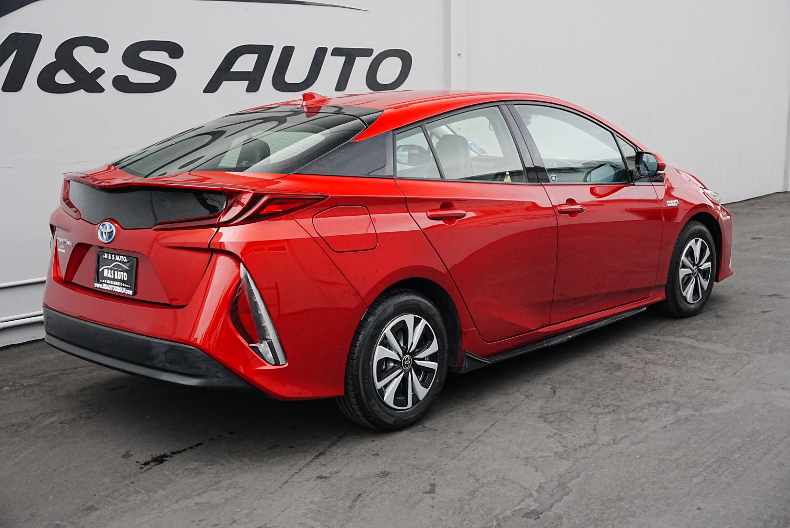 2018 Toyota Prius Prime Plus Premium Advanced photo 4