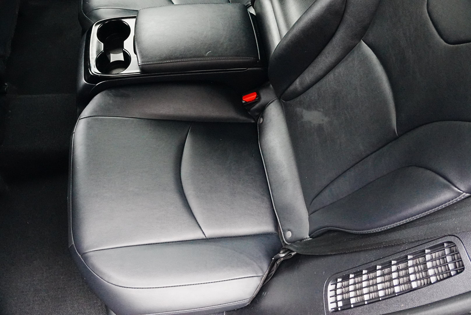 2018 Toyota Prius Prime Plus Premium Advanced photo 13