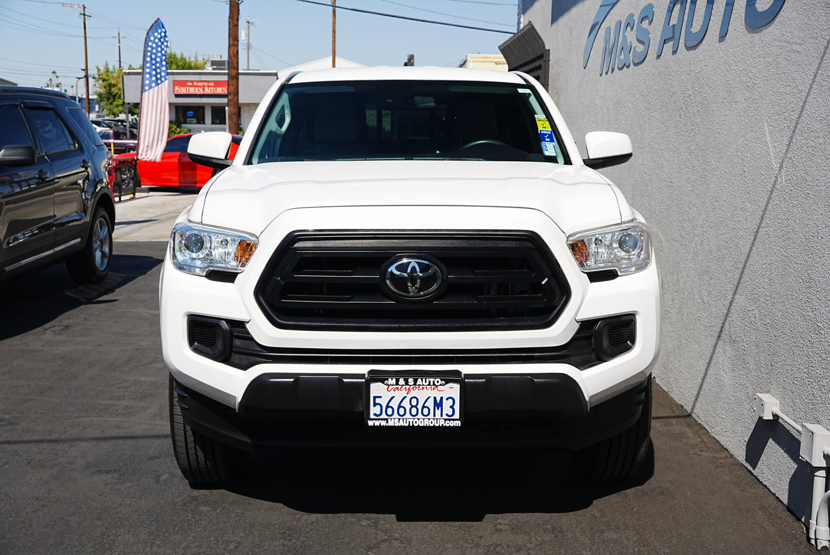 2022 Toyota Tacoma SR photo 2