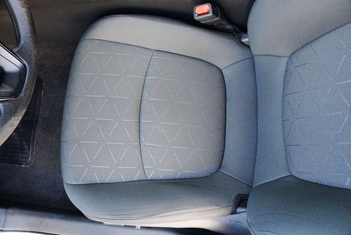 2022 Toyota RAV4 XLE photo 9