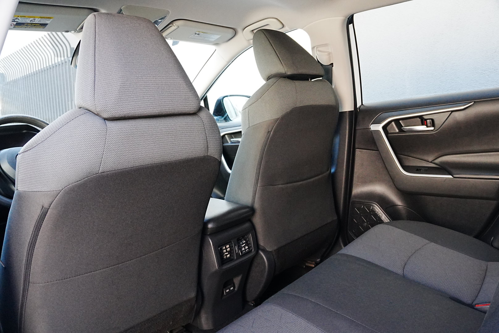 2022 Toyota RAV4 XLE photo 12
