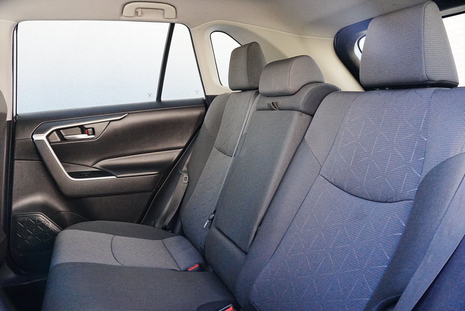 2022 Toyota RAV4 XLE photo 13