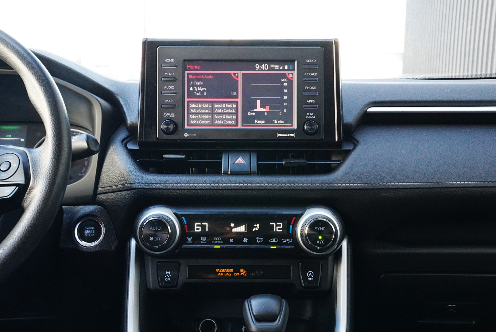 2022 Toyota RAV4 XLE photo 14