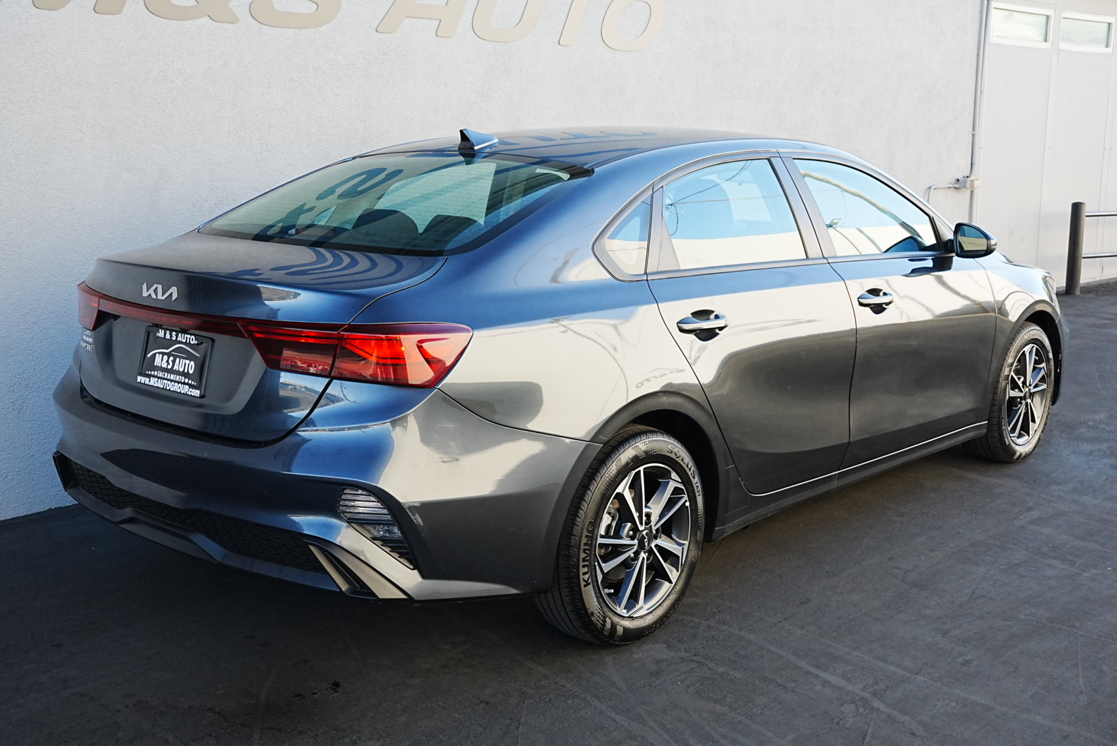 2024 Kia Forte LXS photo 4