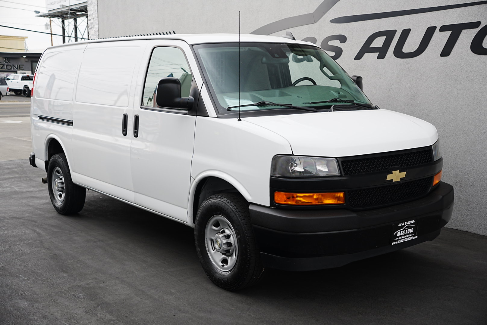 2021 Chevrolet Express Cargo Van photo 3
