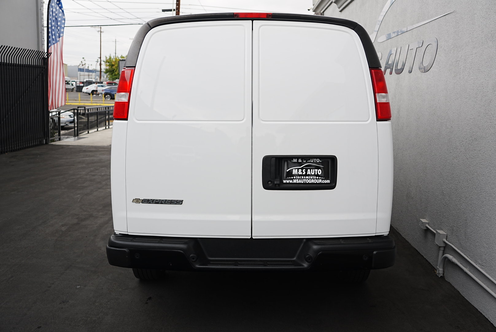 2021 Chevrolet Express Cargo Van photo 5