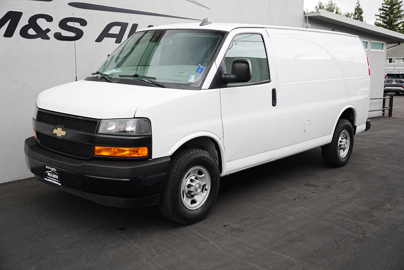 2021 Chevrolet Express Cargo Van photo 7