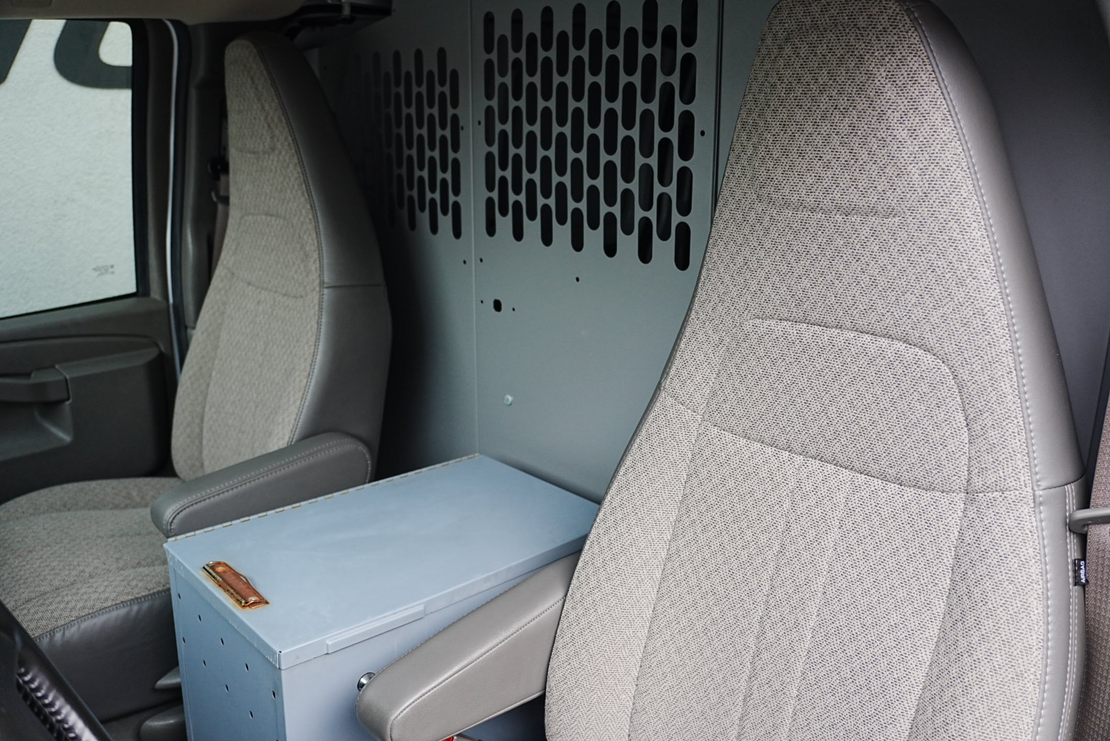 2021 Chevrolet Express Cargo Van photo 10