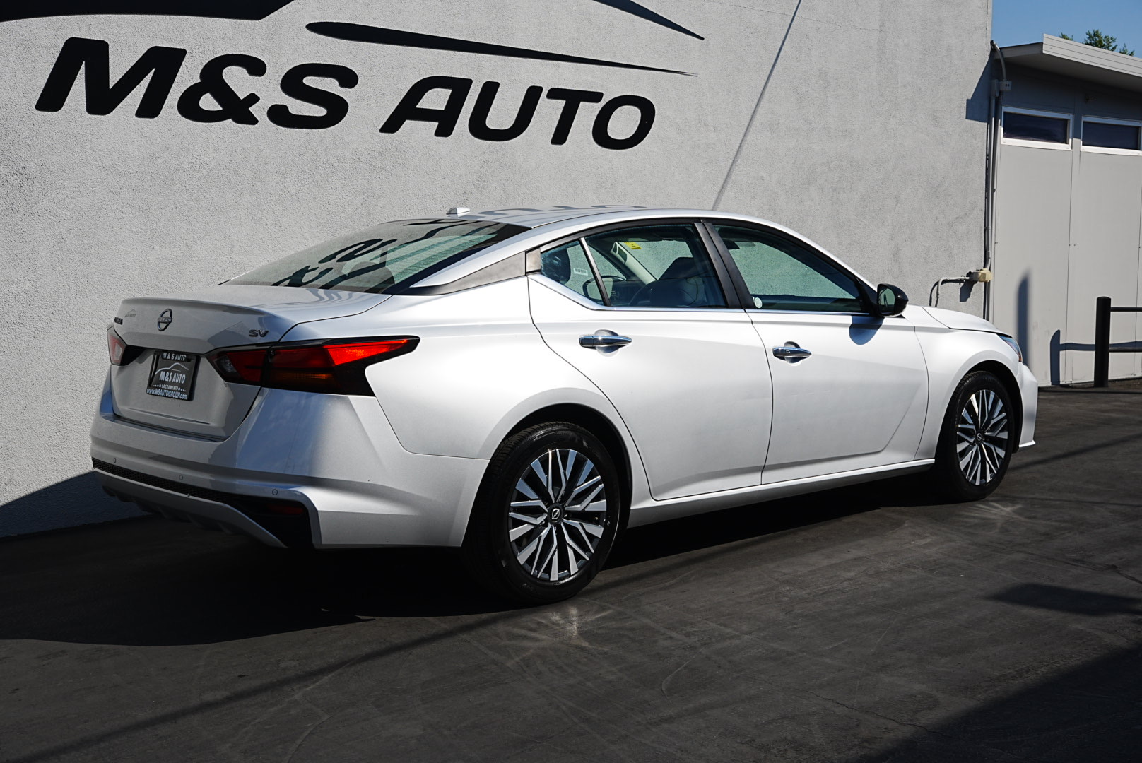 2024 Nissan Altima SV photo 3